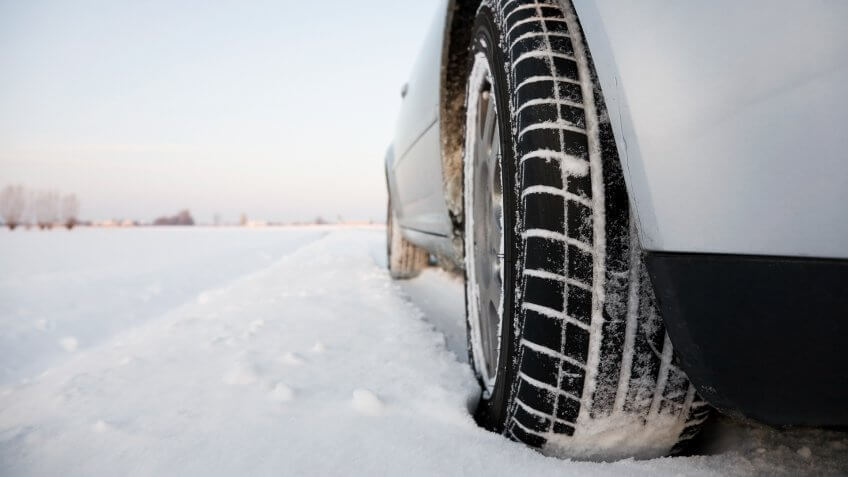 Car, Close-up, Cold - Temperature, Copy Space, Danger, Day, Dusk, Emergency Services, Failure, Flat Tire, Horizontal, Land Feature, Landscape, Mode of Transport, Morning, Non-Urban Scene, Outdoors, Panoramic, Parking, Photography, Plain, Plastic, Problems, Road, Rubber, Scenics, Selective Focus, Snow, Standing, Street, Sunlight, Sunrise - Dawn, Sunset, Tire, Tranquil Scene, Transportation, Tree, Vignette, Winter, horizon