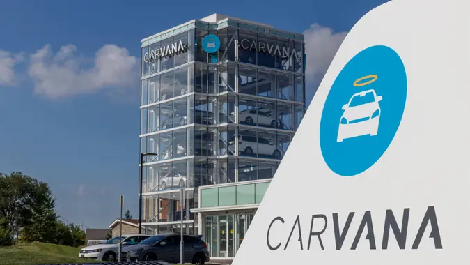 Carvana car dealership