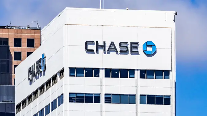 Your Guide To Chase Bank SWIFT Codes