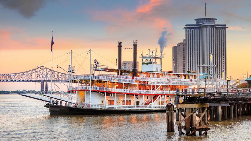 New Orleans paddle steamer in Mississippi river in New Orleans, Louisiana.
