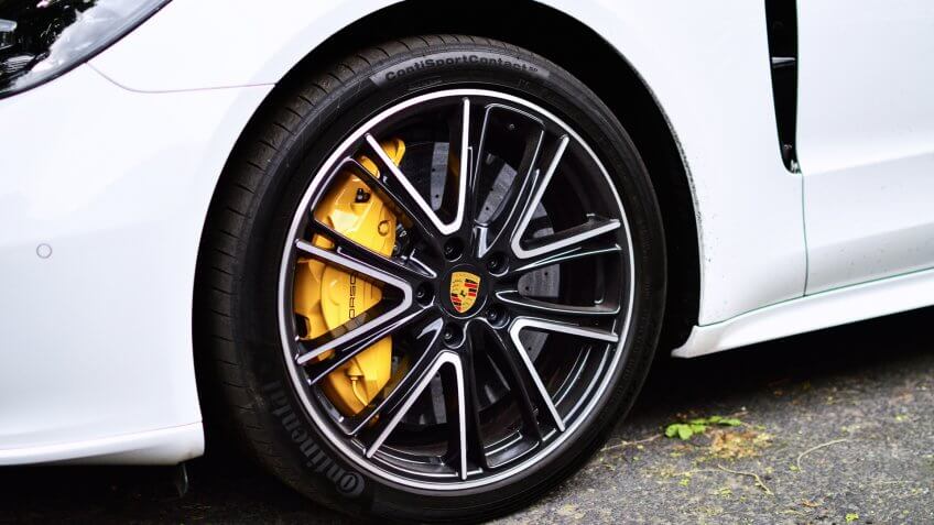 Porsche Panorama ceramic brake