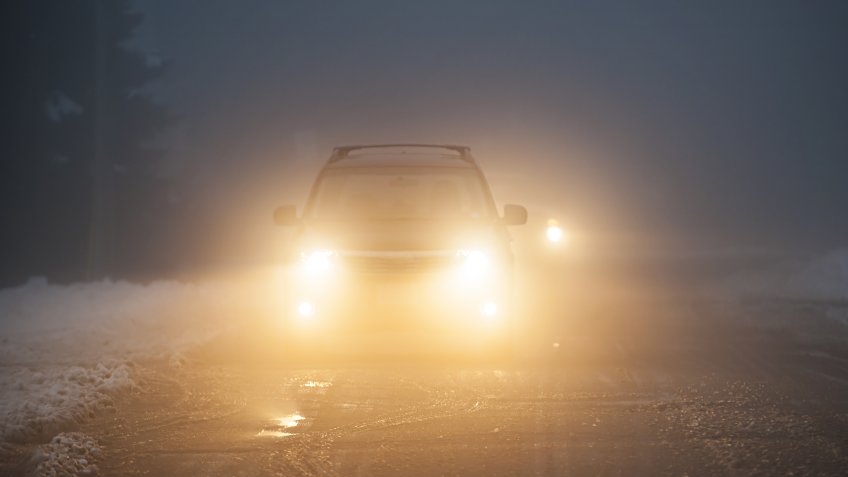 car driving with fog lights
