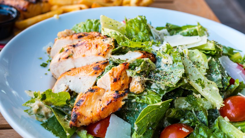 chicke caesar salad