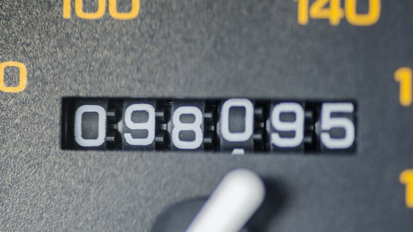 odometer reading on car