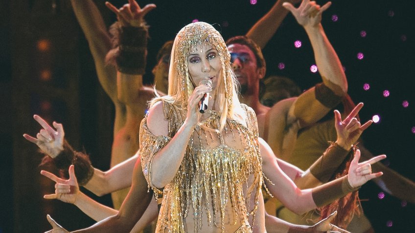 CHER PERFORMING IN CONCERT AT SECC, GLASGOW, SCOTLAND, BRITAIN - 11 MAY 2004.