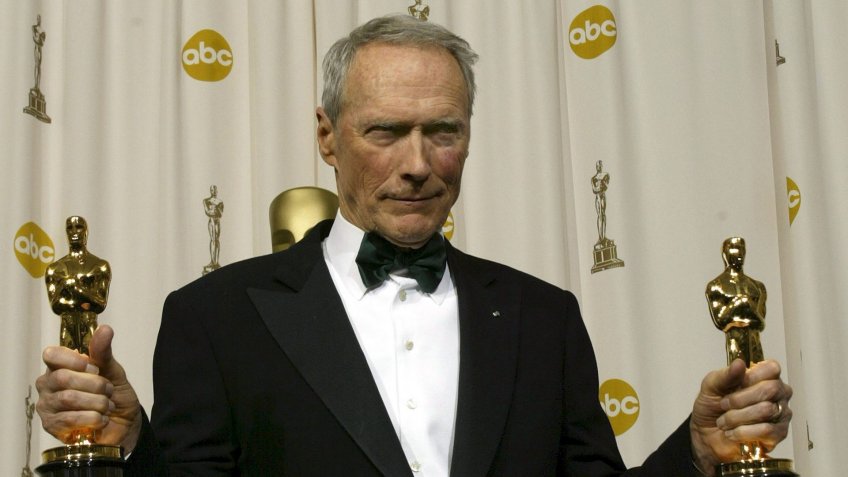 Us Actor and Director Clint Eastwood Holds His Oscars For Best Director and Best Picture For 'Million Dollar Baby' at the 77th Academy Awards in Hollywood Sunday 27 February 2005Usa Academy Awards - Feb 2005.