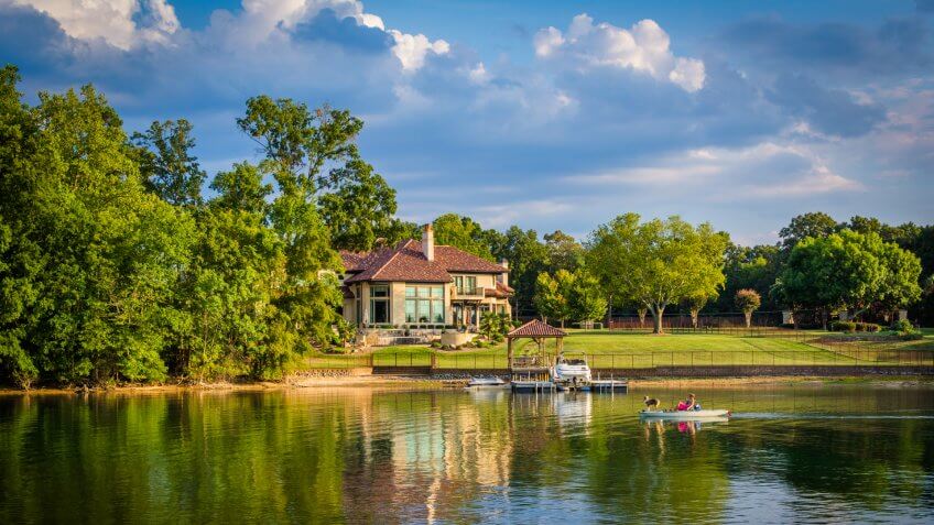 House on the shore of Lake Norman, in Cornelius, North Carolina.