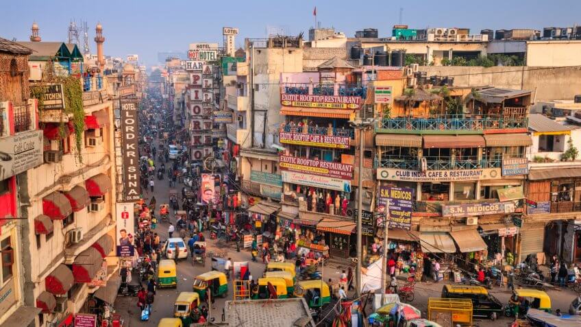 Main Bazar late afternoon, Paharganj known for its concentration of hotels, lodges, restaurants, dhabas and a wide variety of shops catering to both domestic travellers and foreign tourists, especially backpackers and low-budget travellers.