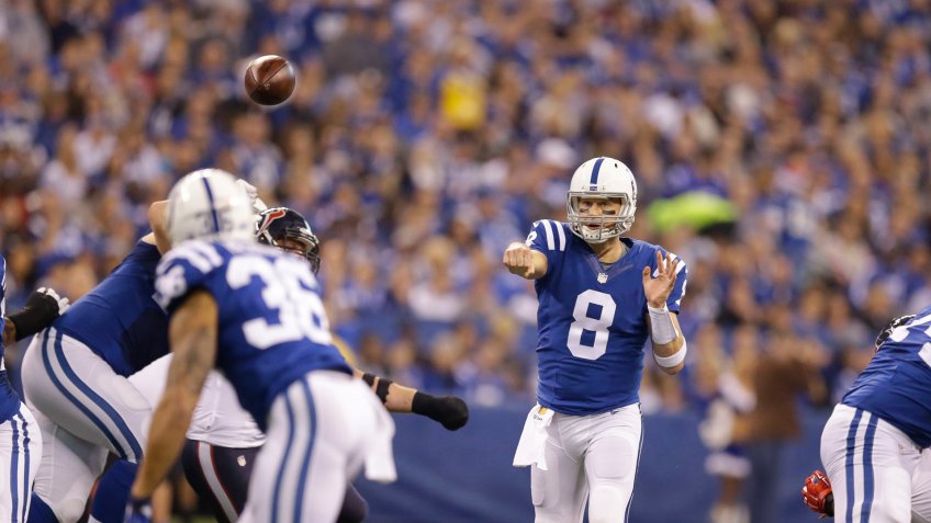 Matt Hasselbeck Indianapolis Colts' Matt Hasselbeck (8) throws during the first half of an NFL football game against the Houston Texans, in IndianapolisTexans Colts Football, Indianapolis, USA.