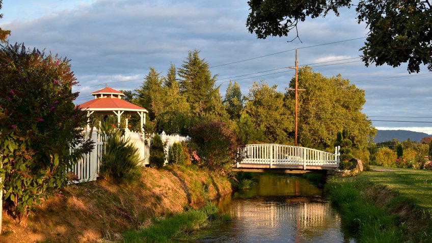 Medford Oregon and the surrounding area.
