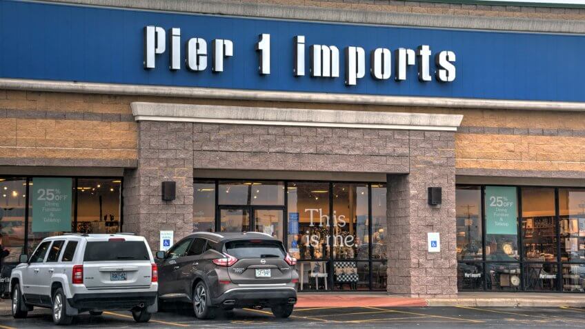 Springfield, Missouri - March 20, 2019: Pier 1 Imports is a Fort Worth, Texas based retailer specializing in imported home furnishings and decor.