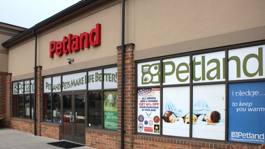 Columbus, OH/USA April 10,2019: Petland is a privately owned operator and franchisor of pet stores based in Chillicothe, Ohio with over 131 stores nationwide.
