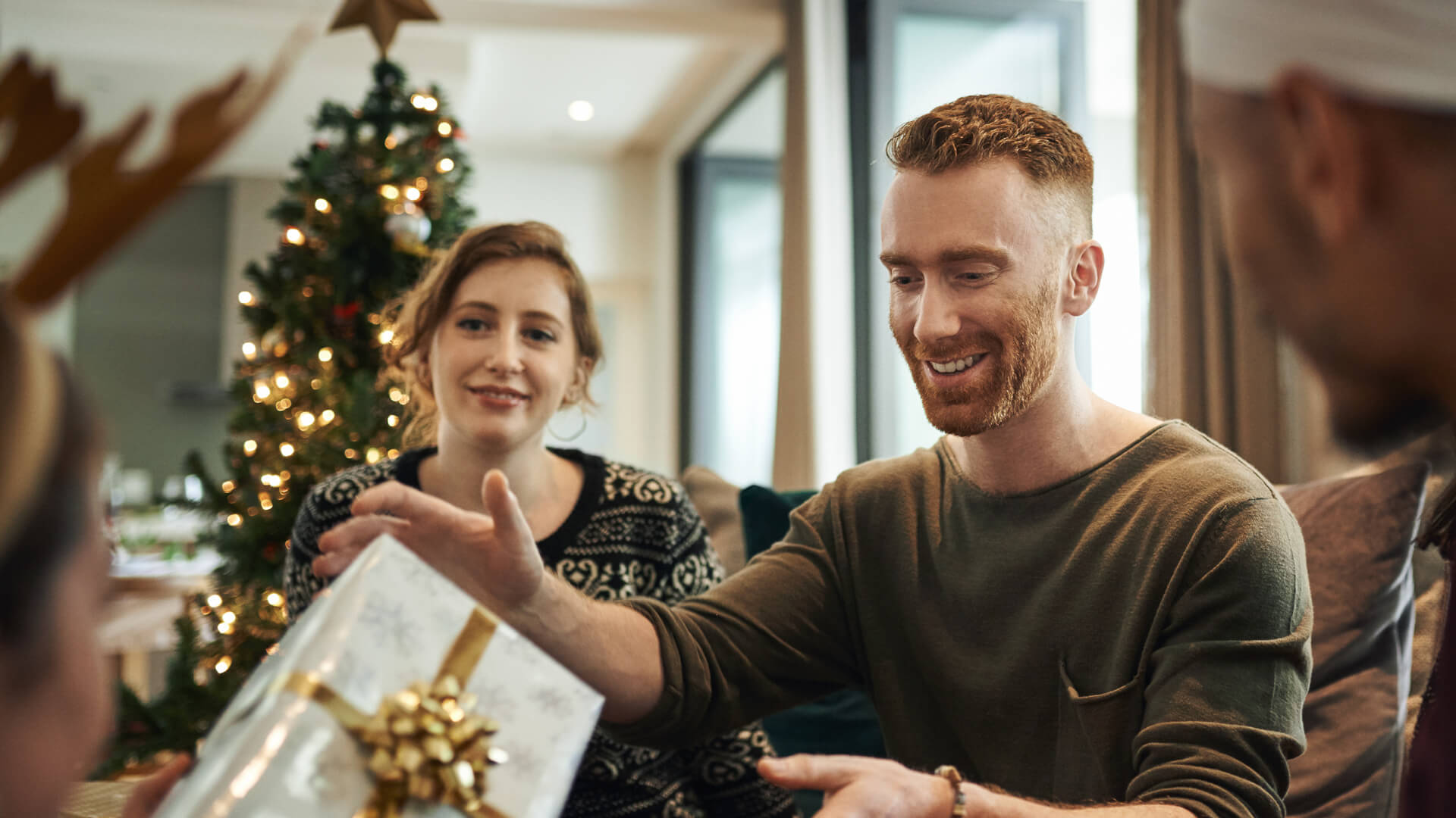 Best time to store buy christmas toys