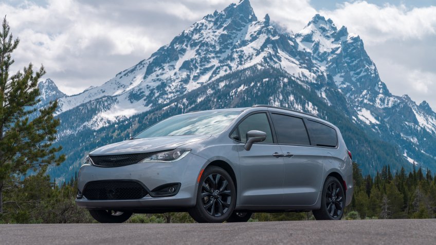2020 Chrysler Pacifica Limited with S Appearance.