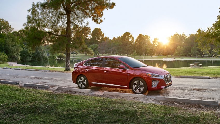 2020 Hyundai Ioniq Hybrid Hatchback