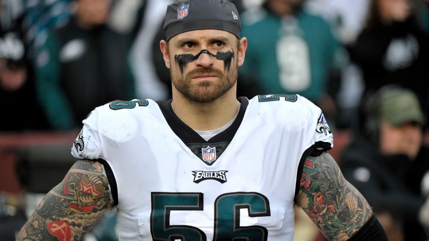 chris long eagles shirt