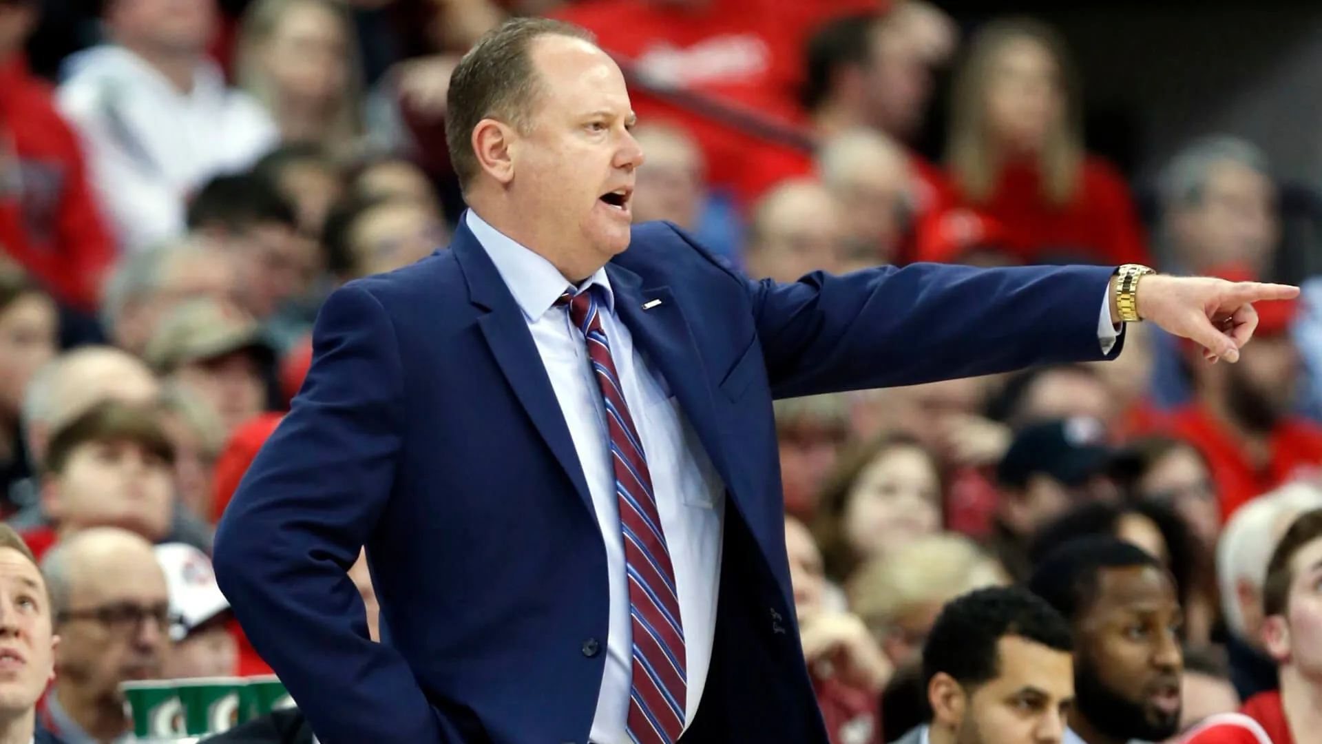 schools-that-make-the-most-money-off-college-basketball-gobankingrates