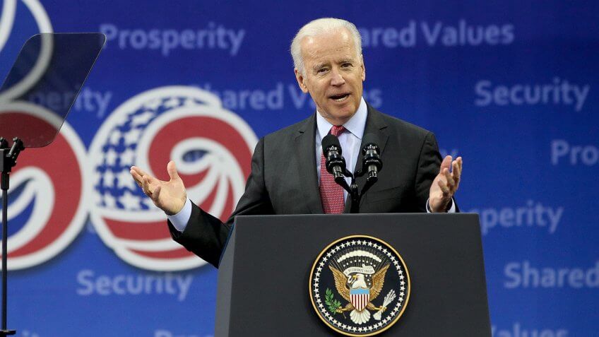 Us Vice President Joe Biden Speechs to Students During His Visit at the Yonsei University in Seoul South Korea 06 December 2013 Biden Arrived in Seoul After Meeting Heads of State in Tokyo and Beijing to Discuss China's Controversial Air Defence Identification Zone (adiz) and North Korea Korea, Republic of SeoulSouth Korea Usa Diplomacy - Dec 2013.