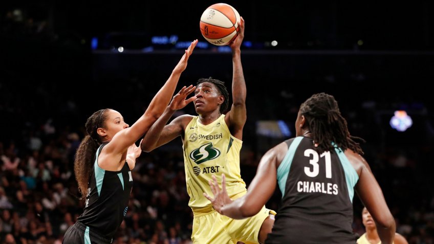 Nayo Raincock-Ekunwe, Tina Charles, Natasha Howard