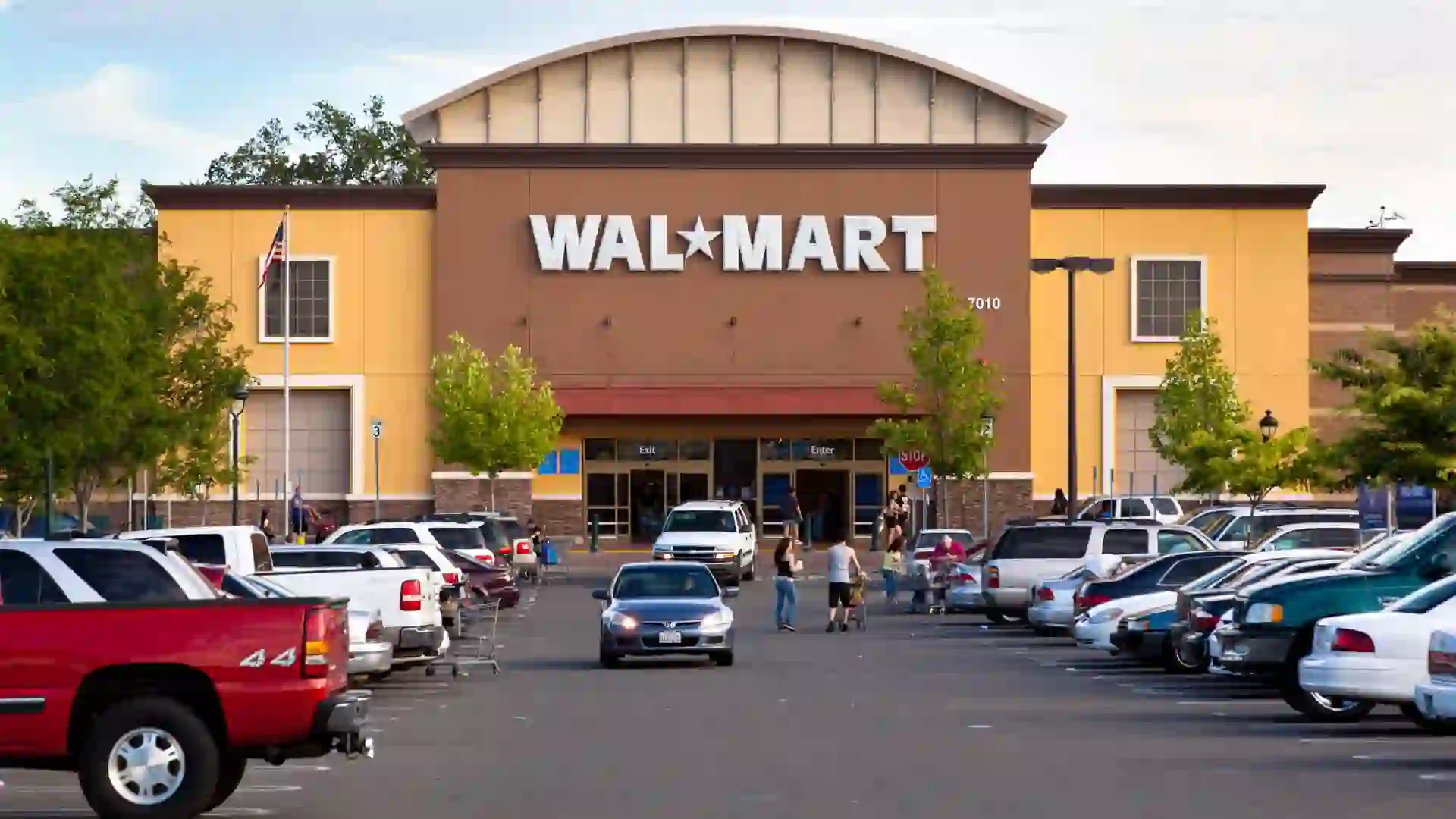 Walmart, Starbucks and More Are Accepting Crypto Payments: What It Means for You