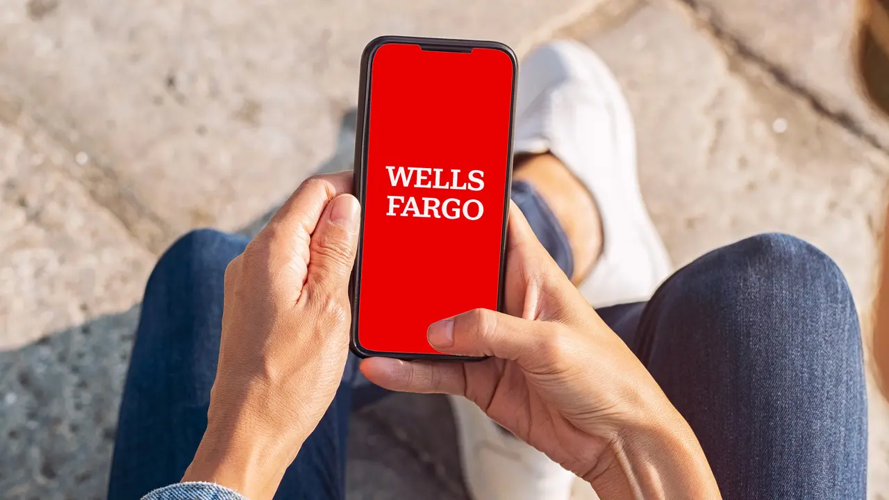 Wells Fargo mobile banking app