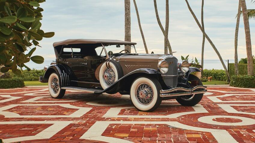 1930 Duesenberg Model J 'Sweep Panel' Dual-Cowl Phaeton by LeBaron