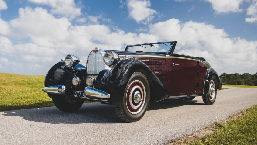 1938 Bugatti Type 57 Cabriolet by D'Ieteren
