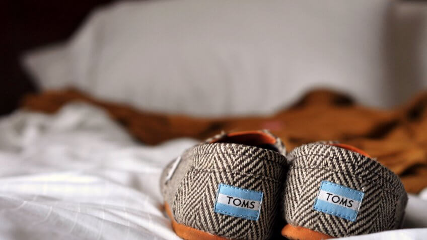 TOMS-shoes