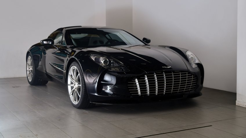 2011 Aston Martin One-77
