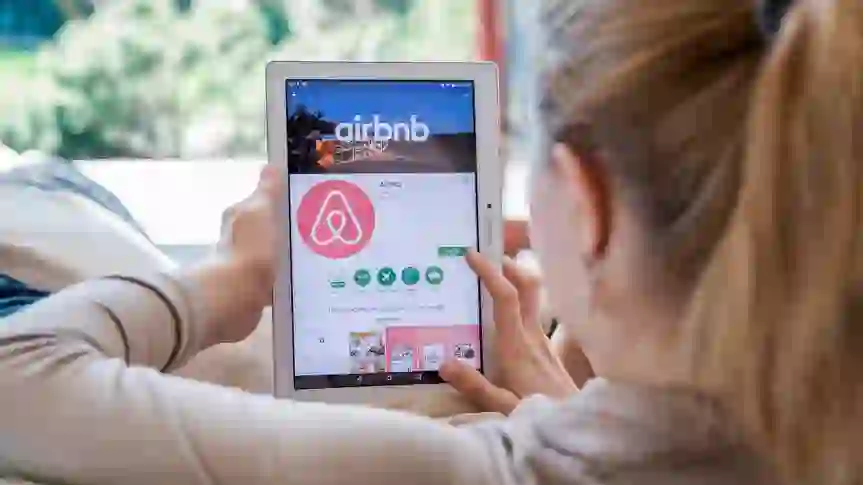 4 Hacks To Book a Cheap Airbnb This Fall