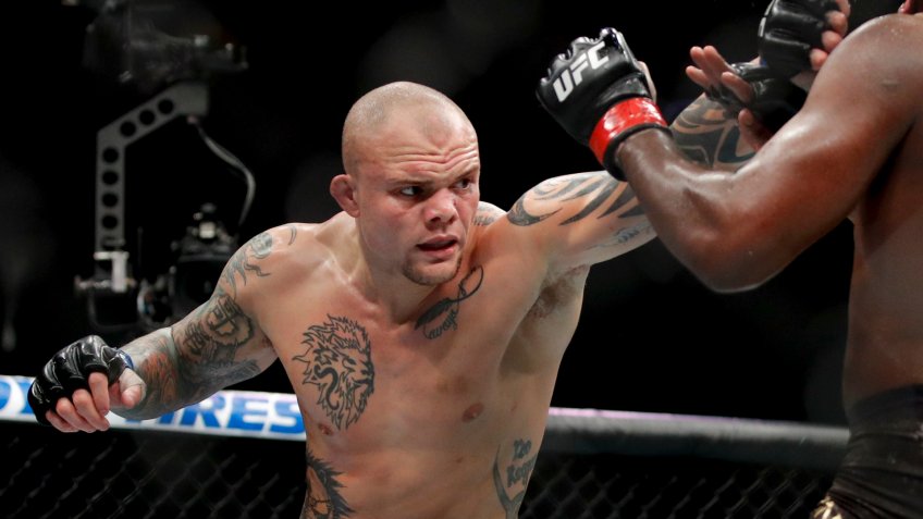 Anthony Smith, Robbie Lawler, UFC, wrestling