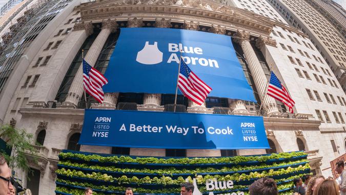 Blue Apron meal kit-shutterstock_1285164112 Blue Apron meal kit