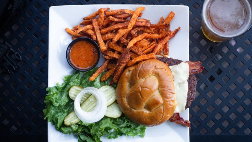 Caliente Burger, Billings Montana (2019).