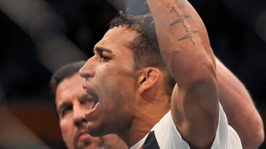 Charles Oliveira, UFC, wrestling