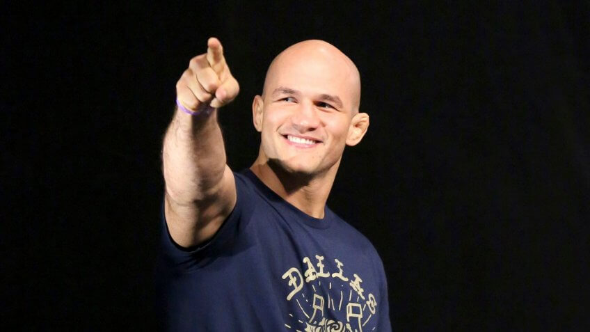 Junior dos Santos, UFC, wrestling