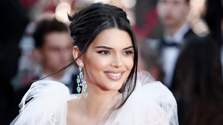 CANNES, FRANCE - MAY 12: Kendall Jenner attends the screening of 'Girls Of The Sun' during the 71st Cannes Film Festival on May 12, 2018 in Cannes, France.