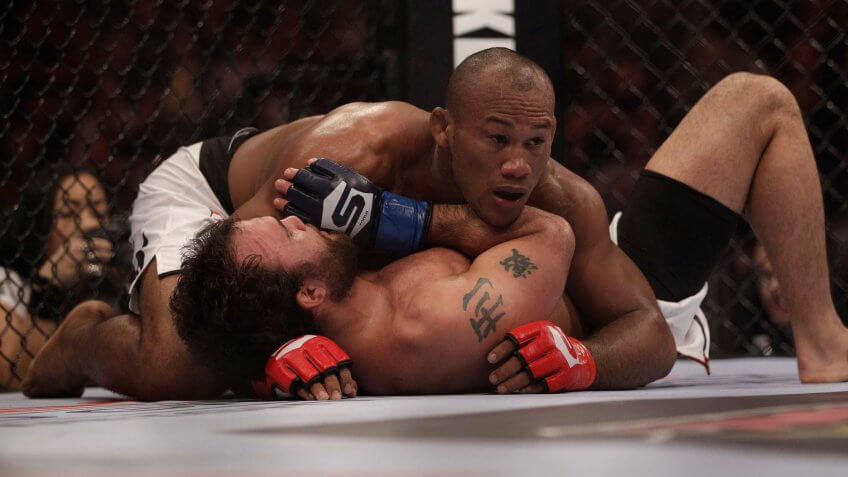 Ronaldo Jacare Souza, Robbie Lawler, UFC, wrestling