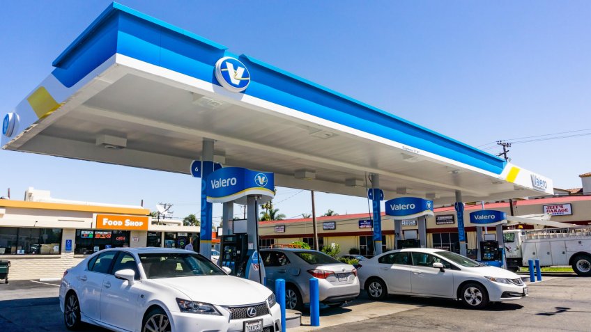 May 2, 2019 Santa Clara / CA / USA - Valero gas station located in San Francisco bay area.