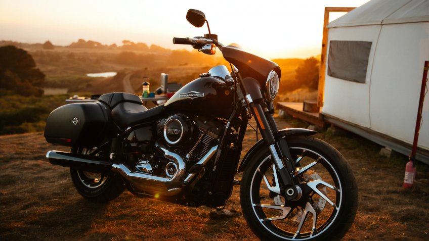 motorcycle harley-davidson.