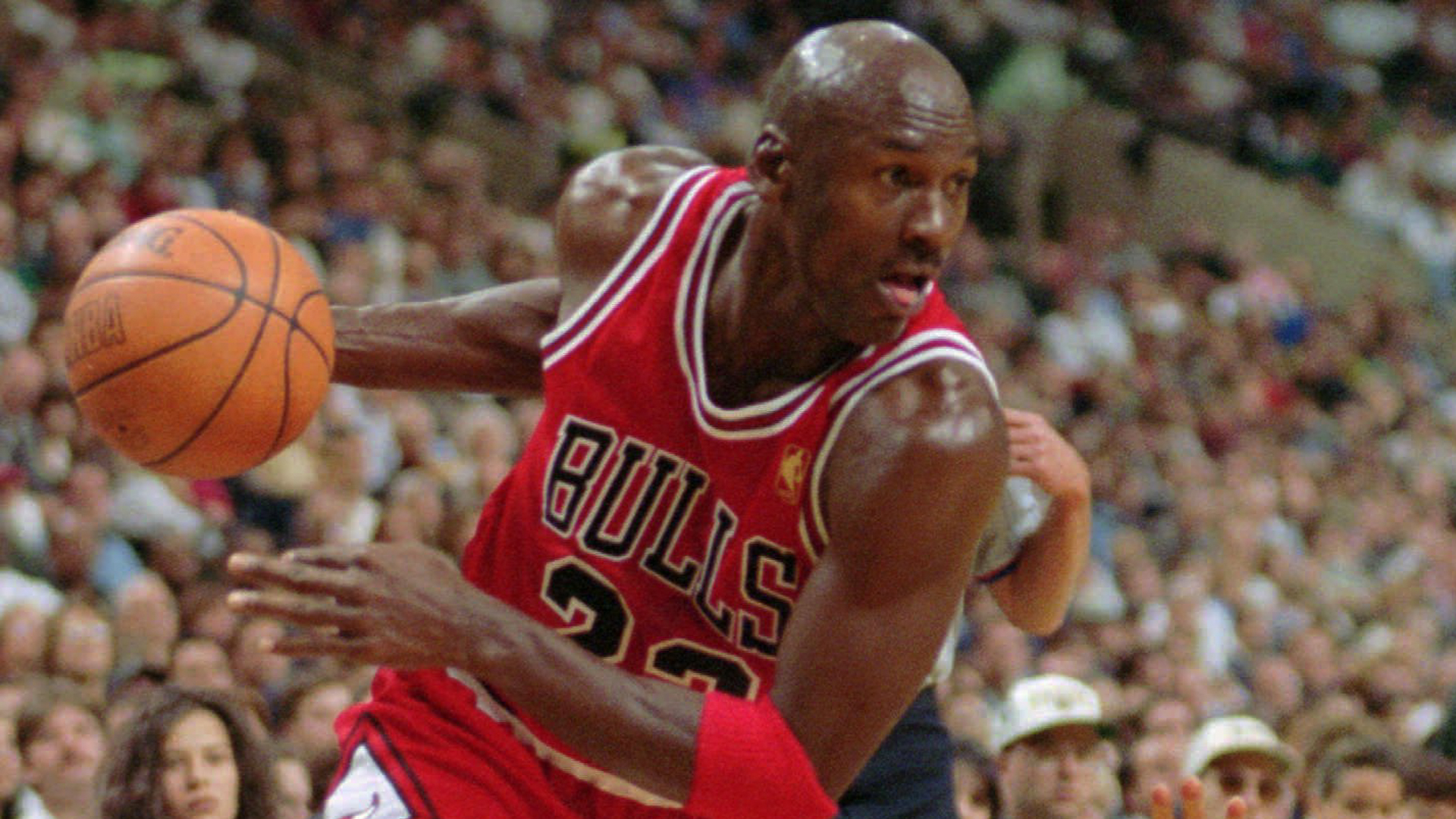 Chicago bulls michael jordan hi-res stock photography and images