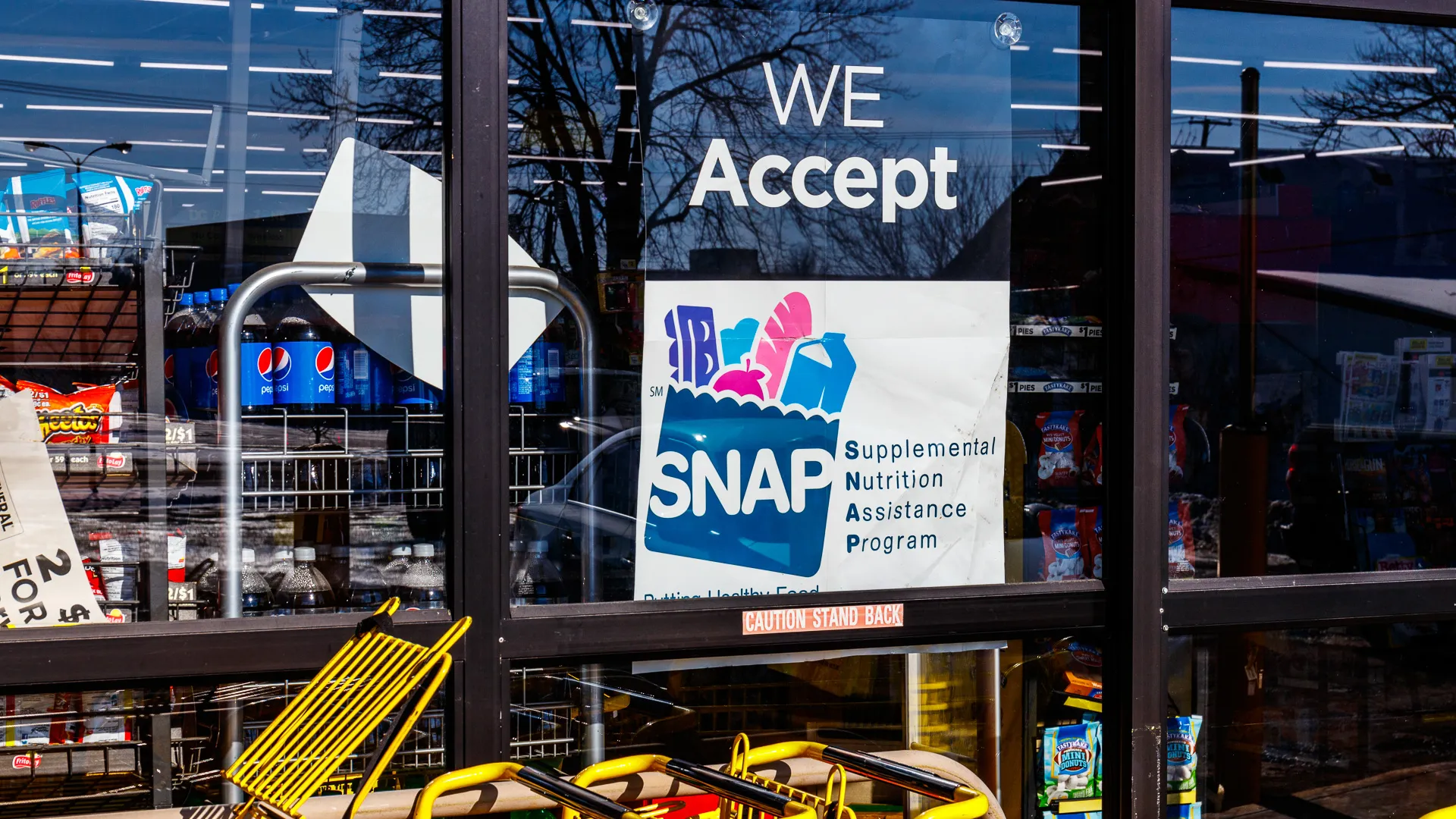 Muncie - Circa January 2018: A Sign at a Retailer - We Accept SNAP.