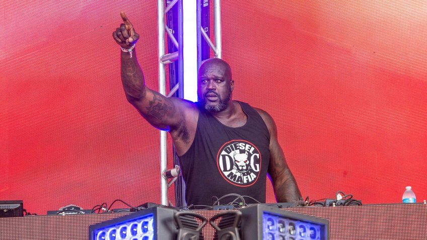 Shaquille O'Neal, DJ Diesel.