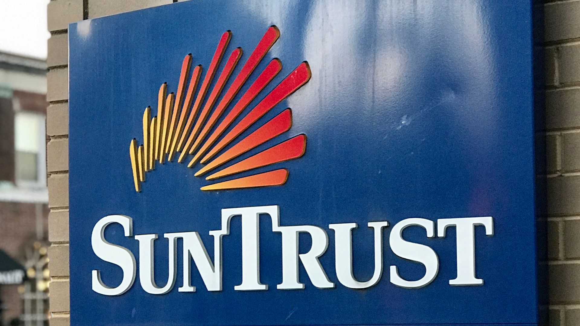 Suntrust Bank Review Is It The Right Bank For You Gobankingrates