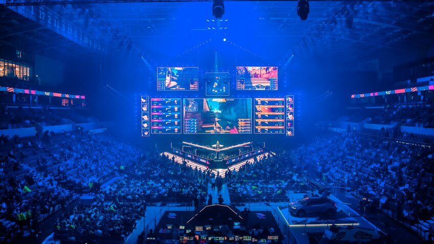 Popular esports tournaments and leagues