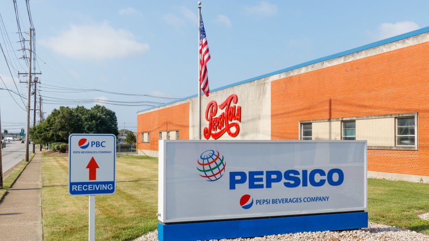 Louisville - Circa July 2019: Pepsi Beverages Company Signage.