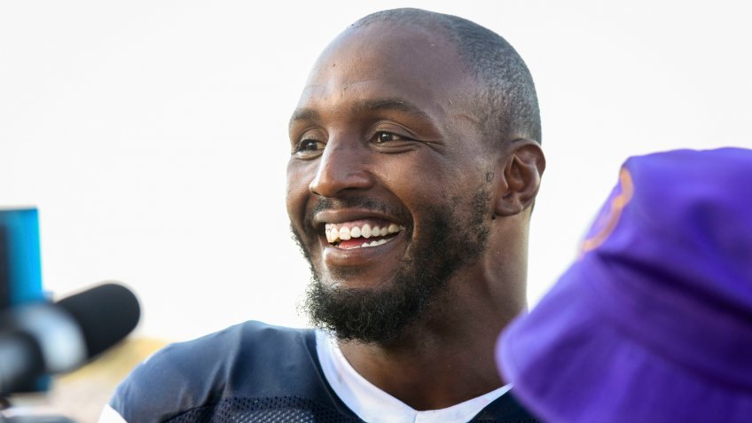 Robert Quinn, football, NFL