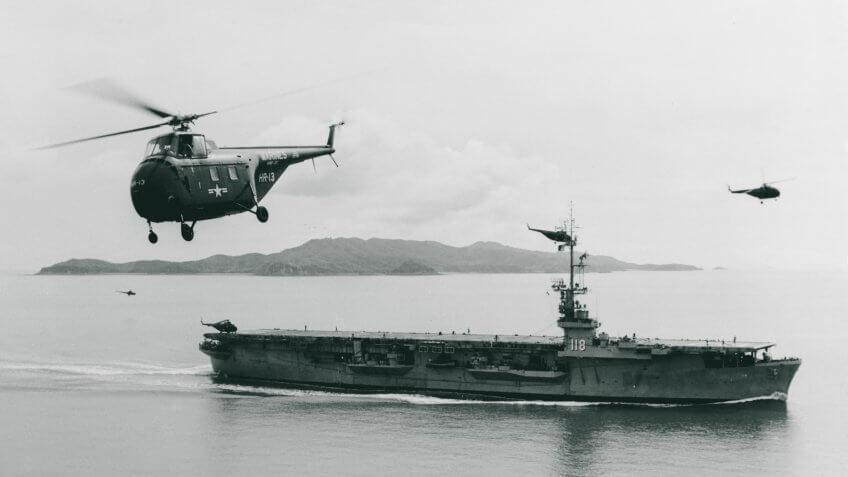 USS Sicily (CVE-118) launches U.