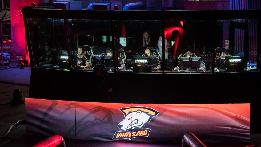 SAINT PETERSBURG, RUSSIA - OCTOBER 2017: Counter Strike: Global Offensive cyber sport event.