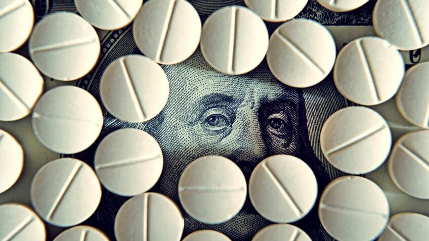 chloroquine tablets with hundred dollar bill