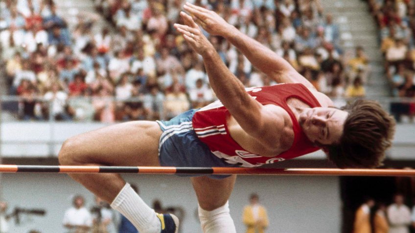 Bruce Jenner pole vaulting in 1976 Olympics Decathlon
